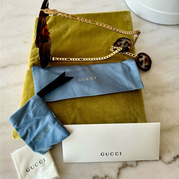 NWT GUCCI 56 mm Brown Multi Sunglasses with logo charms. - Picture 8 of 14